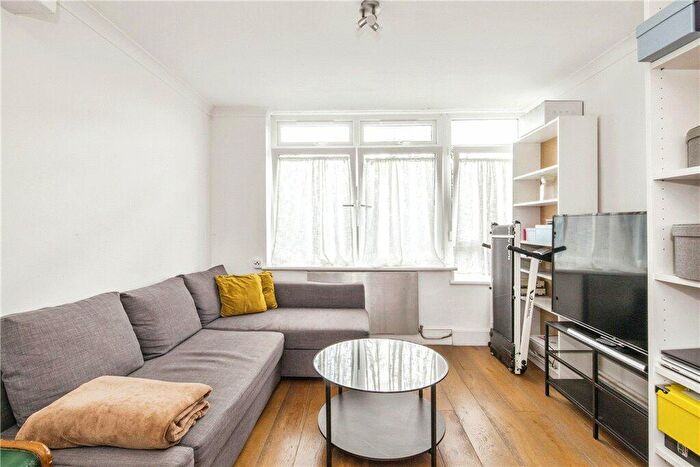1 Bedroom Property For Sale In Sheridan House, York Road, London, SW11