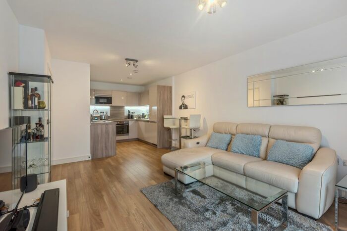 1 Bedroom Flat To Rent In Pell Street, London, SE8