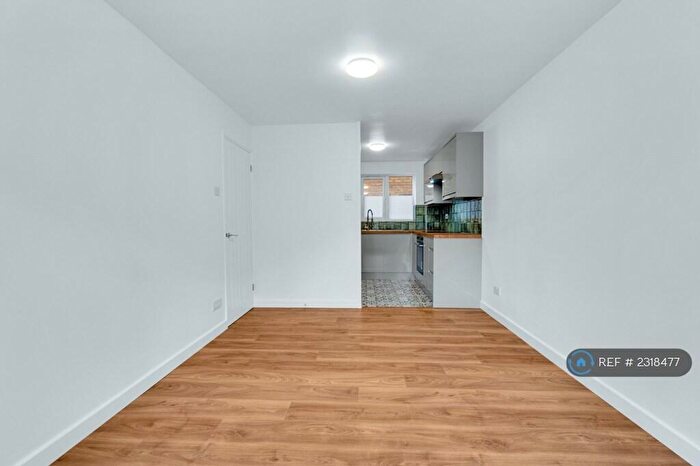 1 Bedroom Flat To Rent In Cook Square, Erith, DA8