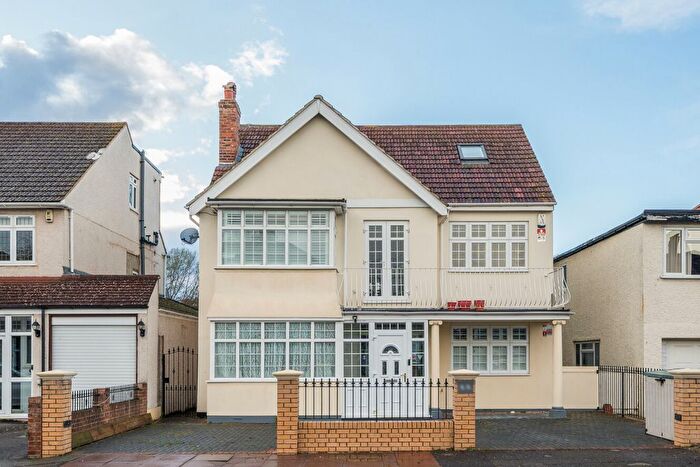 4 Bedroom Detached House For Sale In Forster Road, Beckenham, BR3