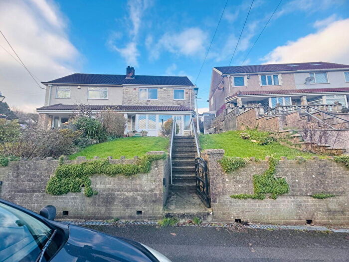 3 Bedroom Semi-Detached House For Sale In Duffrynmadog, Maesteg, CF34