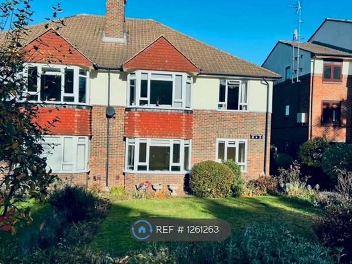 2 Bedroom Maisonette To Rent In Wyncliffe Court, Bromley BR2