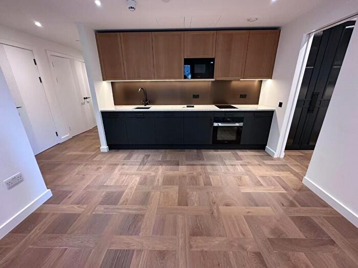 1 Bedroom Flat To Rent In Boxwood Gardens, Wapping, E1W