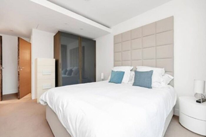 2 Bedroom Flat For Sale In Marquis House, Hammersmith, London, W6