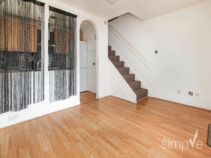 1 Bedroom Property To Rent In Alba Close, Hayes, UB4