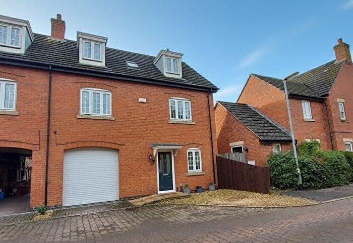 4 Bedroom Town House For Sale In Holloway Avenue, Bourne, PE10