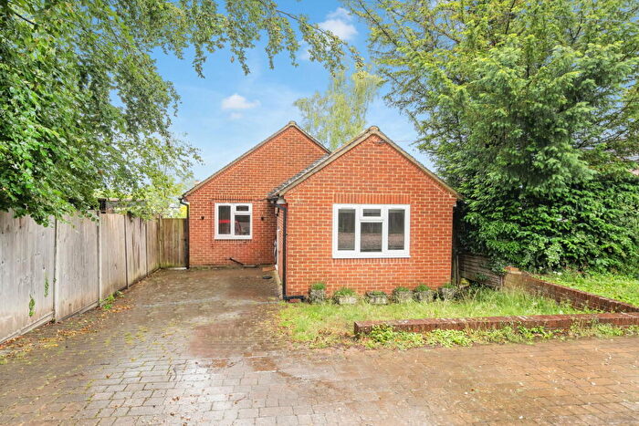 2 Bedroom Detached Bungalow For Sale In The Elms, Barn Lane, Oakley, RG23