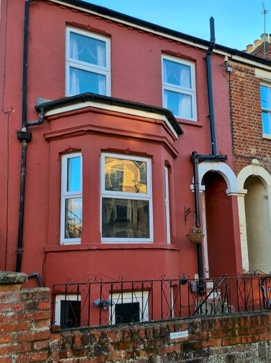 3 Bedroom Terraced House To Rent In Western Road, Oxford, OX1