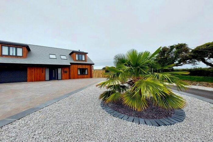 4 Bedroom Property To Rent In Back Lane, Hayle, TR27