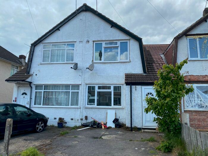 2 Bedroom Terraced House To Rent In Oakington Avenue, Hayes, UB3