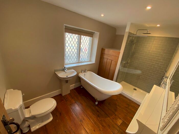 2 Bedroom Detached House To Rent In London Road, Wansford, Peterborough, PE8