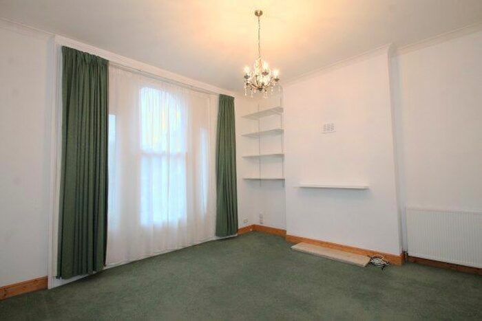 1 Bedroom Flat To Rent In Meridian Court, London, SE13