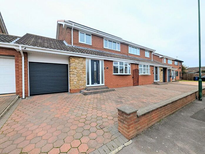 3 Bedroom Semi-Detached House For Sale In Sandalwood, South Shields, NE34