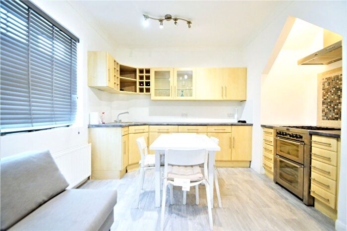 3 Bedroom End Of Terrace House To Rent In Selsdon Road, South Croydon, CR2