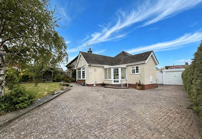 2 Bedroom Detached Bungalow For Sale In Penrhyn Isaf Road, Penrhyn Bay, LL30