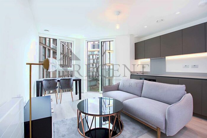 Apartment To Rent In Hale Works, Daneland Walk, N17