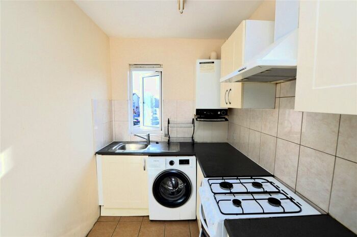 1 Bedroom Flat To Rent In Thornton Road, Thornton Heath, CR7