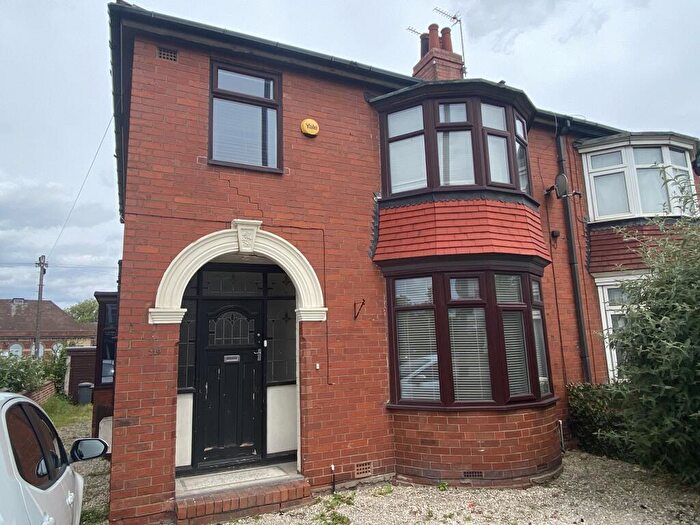 3 Bedroom House To Rent In Carr House Road, Doncaster, DN4