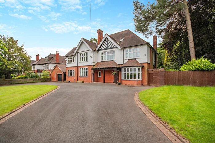 7 Bedroom Detached House For Sale In Four Oaks Road, Sutton Coldfield, B74