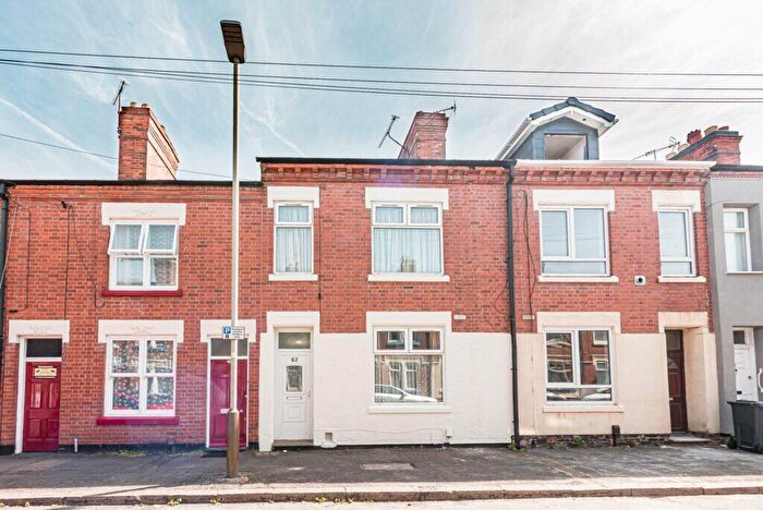 3 Bedroom Terraced House To Rent In Tyndale Street, Leicester, LE3