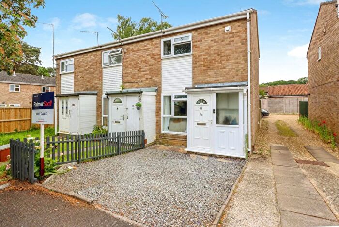 2 Bedroom End Of Terrace House For Sale In Hasler Road, Poole, Dorset, BH17