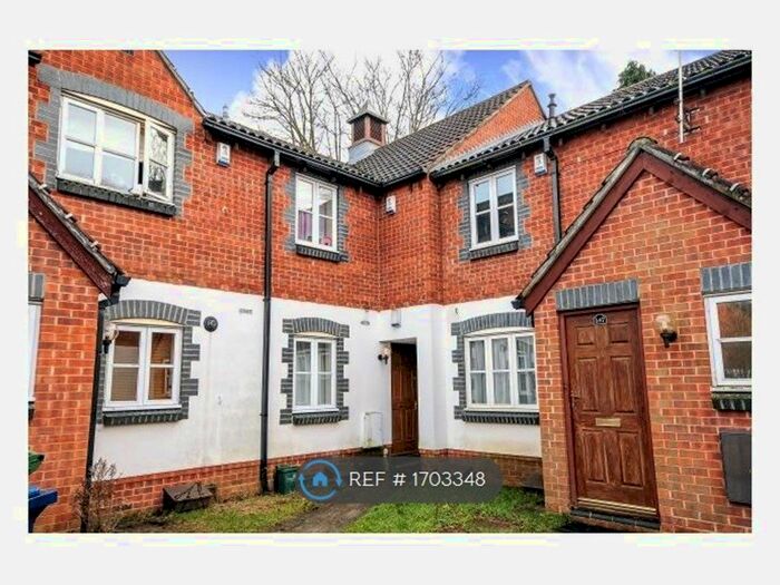 2 Bedroom Maisonette To Rent In Green Ridges, Headington, Oxford, OX3