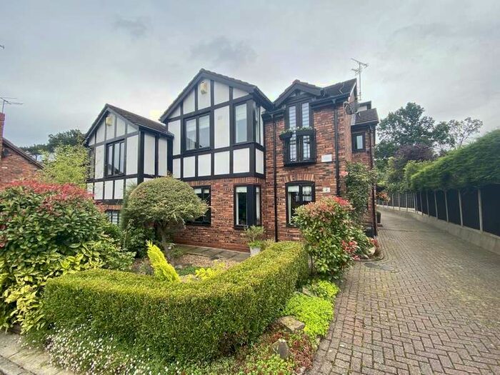 Houses for sale & to rent in SK8 1HH, Grange Park Avenue, Cheadle And