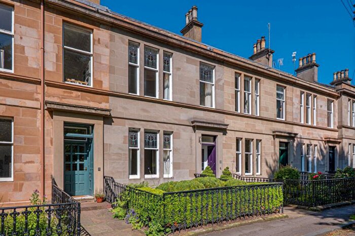 3 Bedroom Terraced House For Sale In Hamilton Drive, Botanics, Glasgow, G12