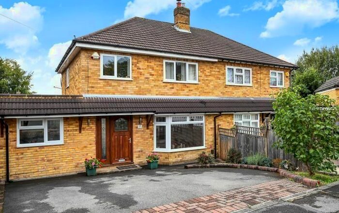 3 Bedroom Semi-Detached House To Rent In Amersham, Buckinghamshire, HP7