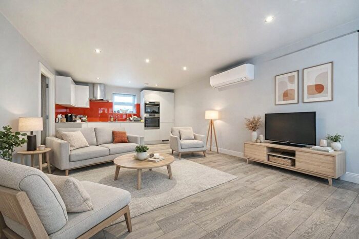 1 Bedroom Flat For Sale In High Street, Barnet, EN5