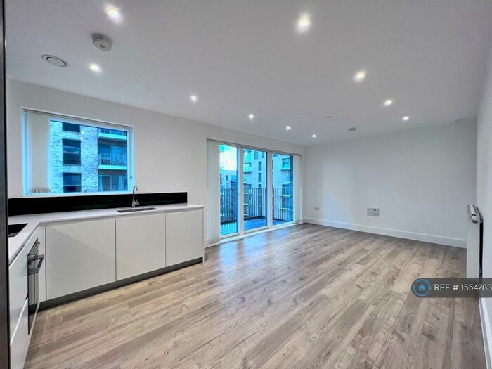 1 Bedroom Flat To Rent In Larkin House, London, SE3