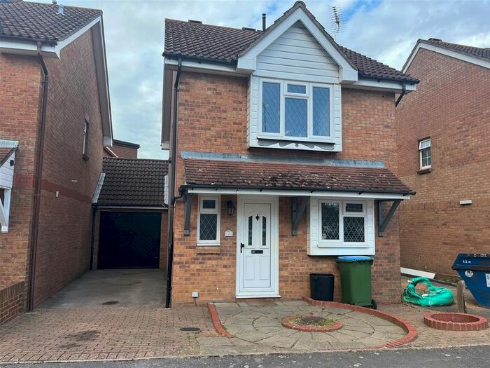 3 Bedroom Detached House To Rent In Ullswater Drive, Littlehampton, BN17