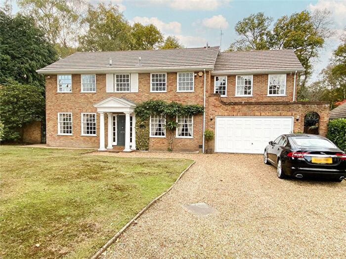 5 Bedroom Detached House For Sale In Ince Road, Burwood Park, KT12