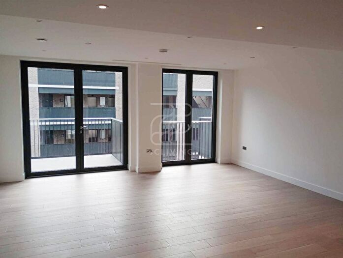 2 Bedroom Flat To Rent In Penny House, London, WC1X