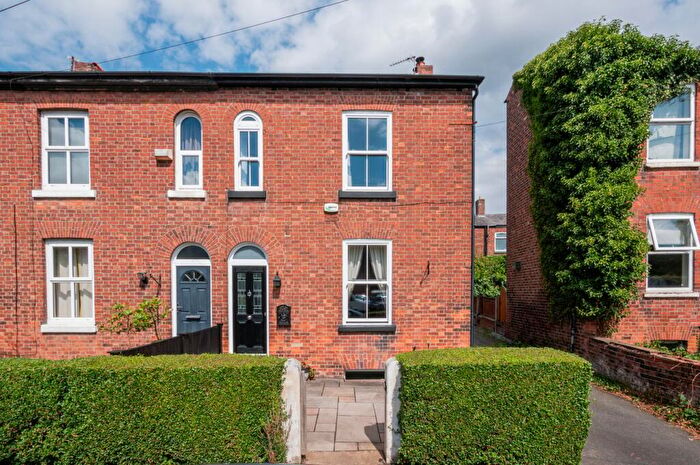 3 Bedroom End Of Terrace House To Rent In South Grove, Sale, Cheshire, M33