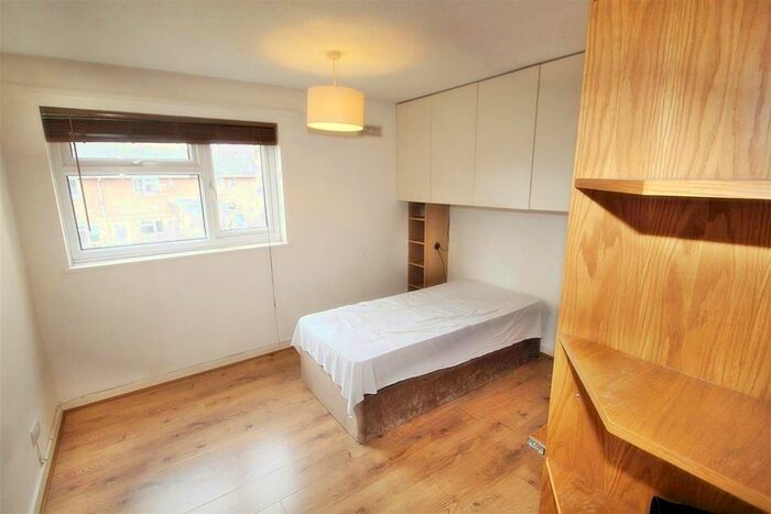 1 Bedroom Flat To Rent In Jeymer Drive, Greenford, UB6