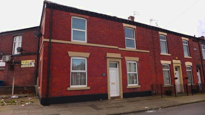 2 Bedroom End Of Terrace House To Rent In Starkey Street, Heywood, OL10