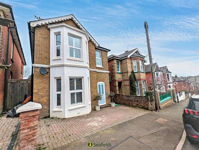 3 Bedroom Detached House For Sale In Well Street, Ryde, PO33