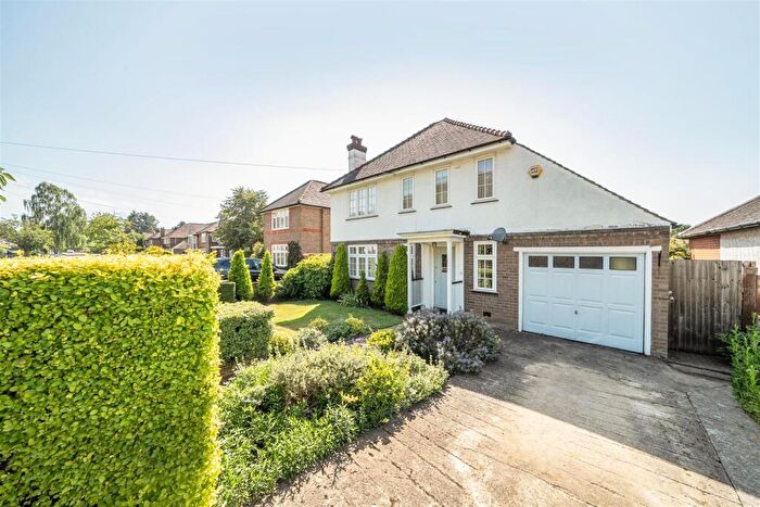 3 Bedroom House For Sale In Broxbourne Road, Orpington, BR6