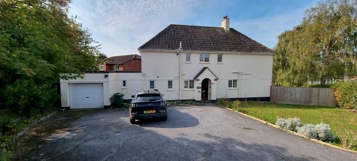 4 Bedroom Detached House To Rent In Laburnum Road, Newton Abbot, TQ12