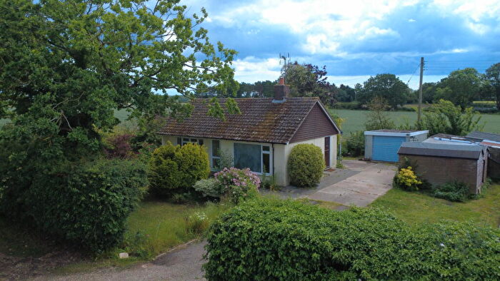 2 Bedroom Detached Bungalow For Sale In Framlingham, Suffolk, IP13