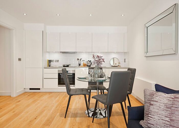 1 Bedroom Flat To Rent In Montrose Crescent, Stretford, Wembley, HA0