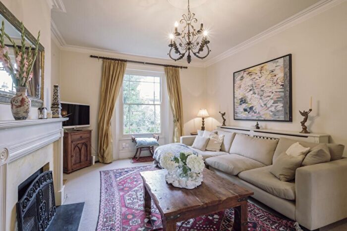 2 Bedroom Flat To Rent In Edith Grove Chelsea, SW10