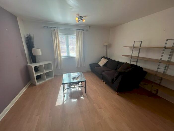 1 Bedroom Flat To Rent In Adventurers Quay, Cardiff, CF10