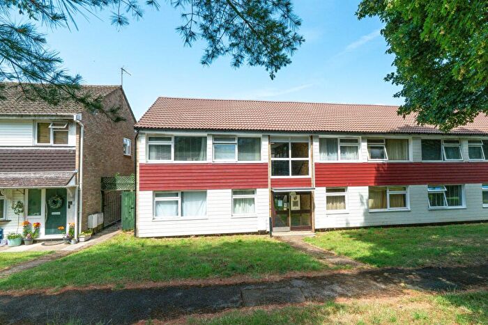1 Bedroom Apartment For Sale In Sebright Road, Markyate, AL3