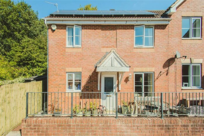 2 Bedroom Semi Detached House For Sale In Waggoner Close, Abbey Meads, Swindon, Wiltshire, SN25