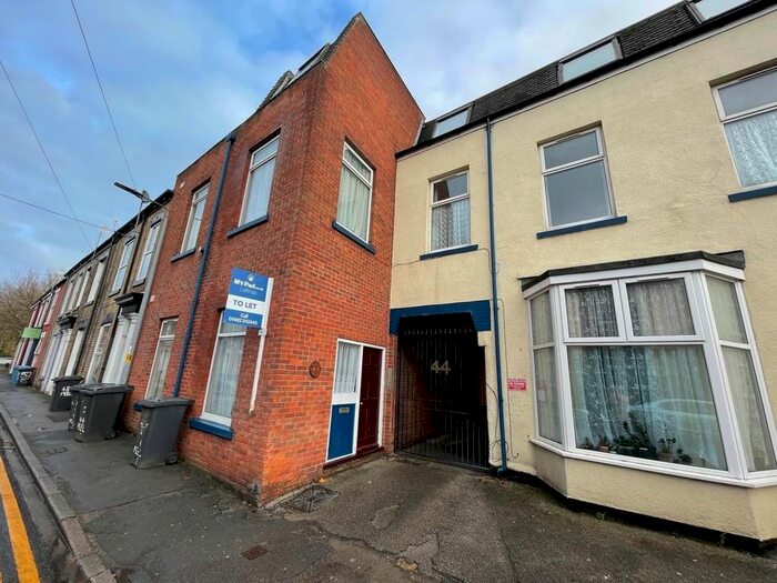 2 Bedroom Flat To Rent In Peel Street, Spring Bank, Hull HU3