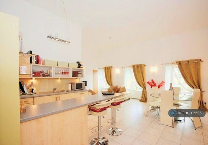 1 Bedroom Flat To Rent In Grandholm Crescent, Aberdeen, AB22