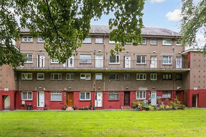 2 Bedroom Flat For Sale In Mossvale Street, Paisley, Renfrewshire, PA3