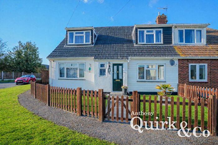 4 Bedroom Semi Detached House For Sale In South Parade, Canvey Island, SS8